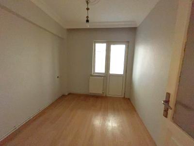 PINARHİSAR ÇARŞI PTT YANI KİRALIK 3+1 DAİRE ARAKAT:2