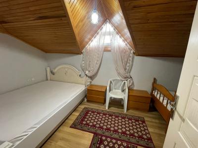 LÜLEBURGAZ GÜNEŞ MAHALLE DE KİRALIK ÇATI KATI EŞYALI DAİRE