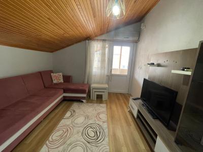 LÜLEBURGAZ GÜNEŞ MAHALLE DE KİRALIK ÇATI KATI EŞYALI DAİRE