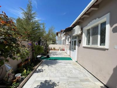 Sırdaş Gayrimenkulden Pınarhisar da Müstakil Bahçeli İki Ev-3