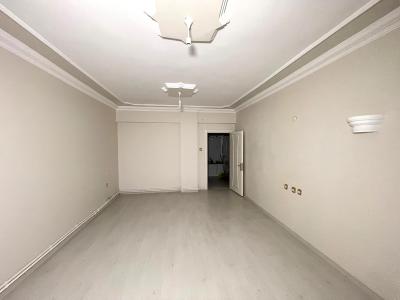 Pınarhisar da uygun fiyatlı, çarşıya yakın satılık 3+1 Daire!