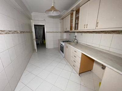 Pınarhisar da uygun fiyatlı, çarşıya yakın satılık 3+1 Daire!