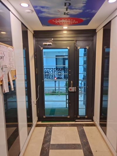 Lüleburgaz Yıldırım Mah. Venedik Sitesi'nde - Lüks Markalı, Kapalı Otoparklı 2+0 Fırsat Daire!