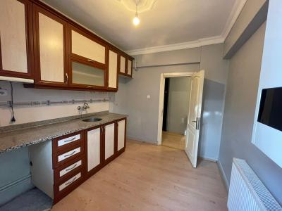 Lüleburgaz Siteler Mh. Satılık 2+1 Daire Cadde Cephe